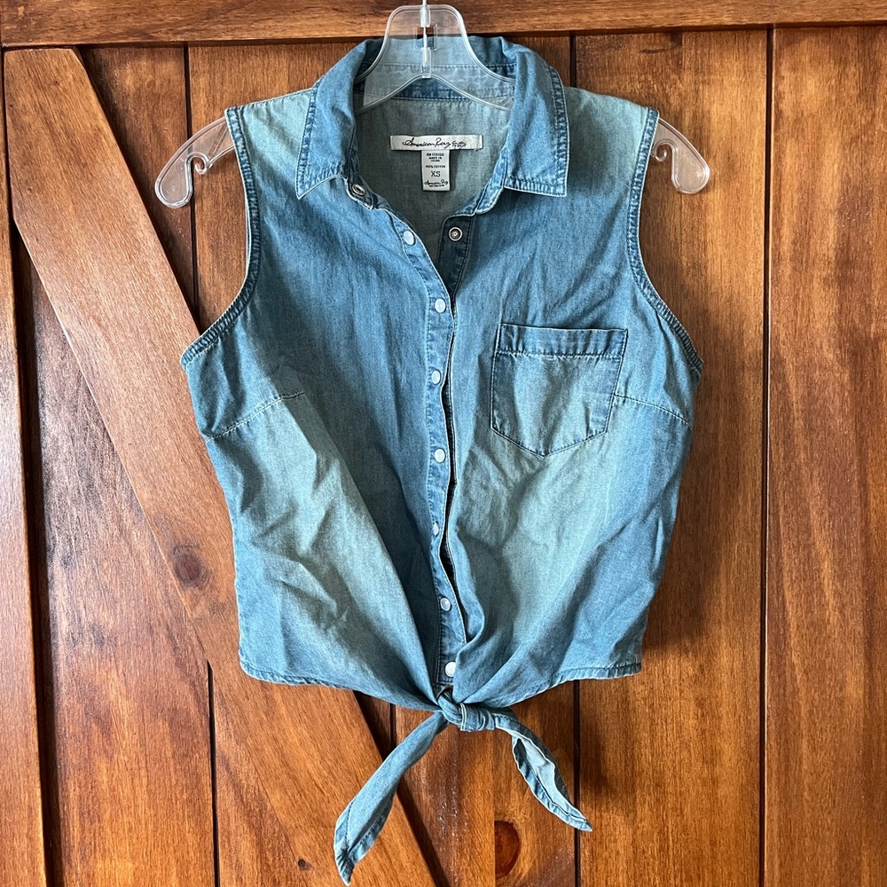 American Rag Chambray Crop